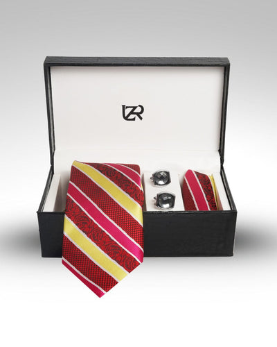 Red Majesty Ensemble Set