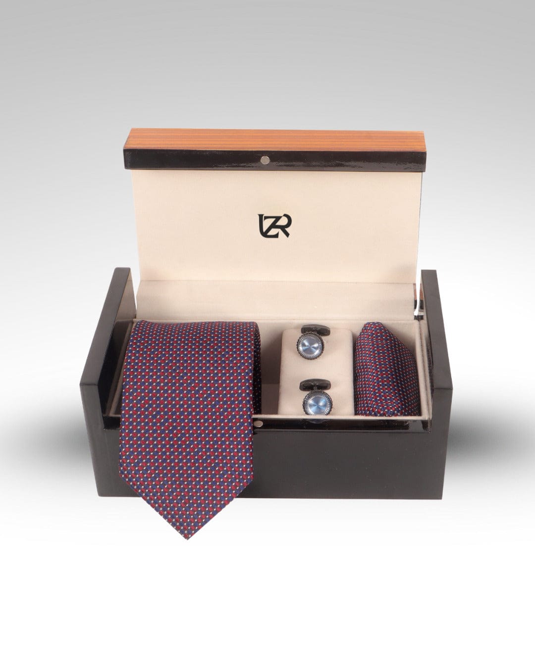 The Royal Axis Ensemble Set